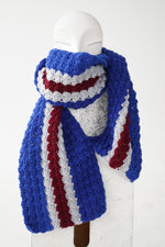 Super beau foulard large en tricot bleu