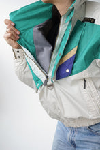 Load image into Gallery viewer, Retro ski Descente pull over jacket unisex size XS
