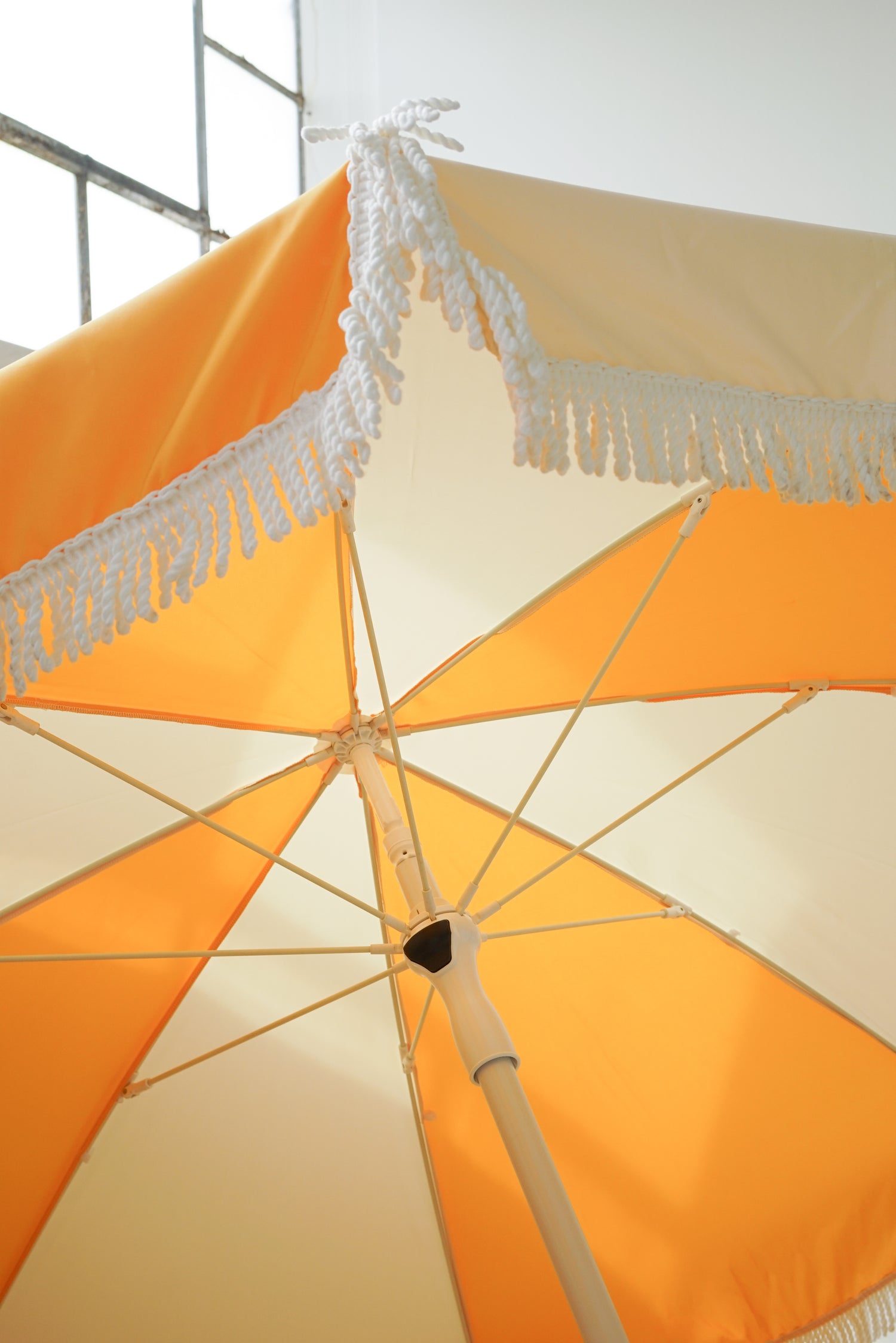 Parasol Simply Shade style rétro sans base