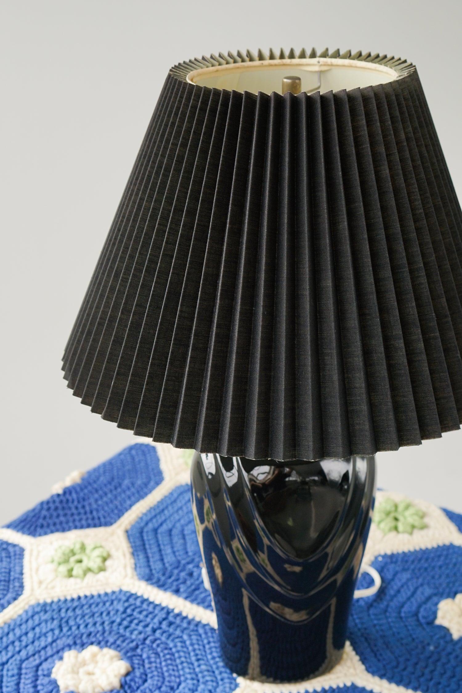 Lampe rétro 80s noire