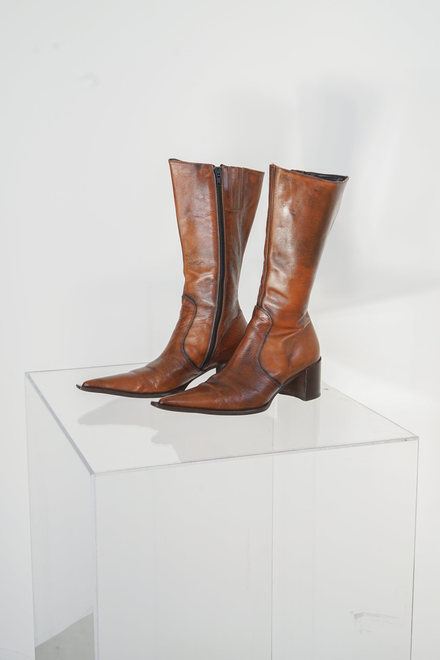 Botte brune en cuir Made in Italy taille 37 pour femme