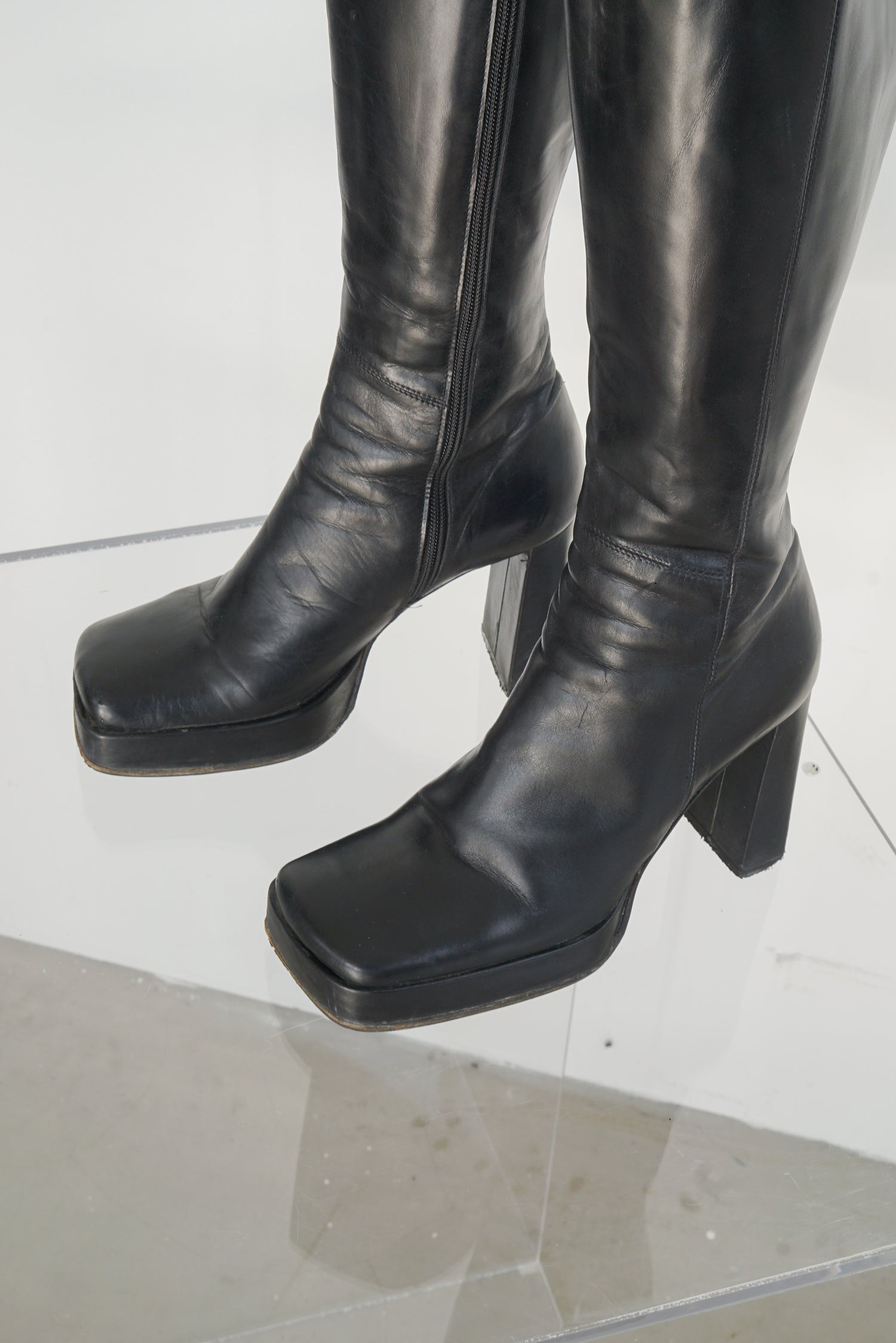 Botte talon carré noir en cuir taille 38 pour femme