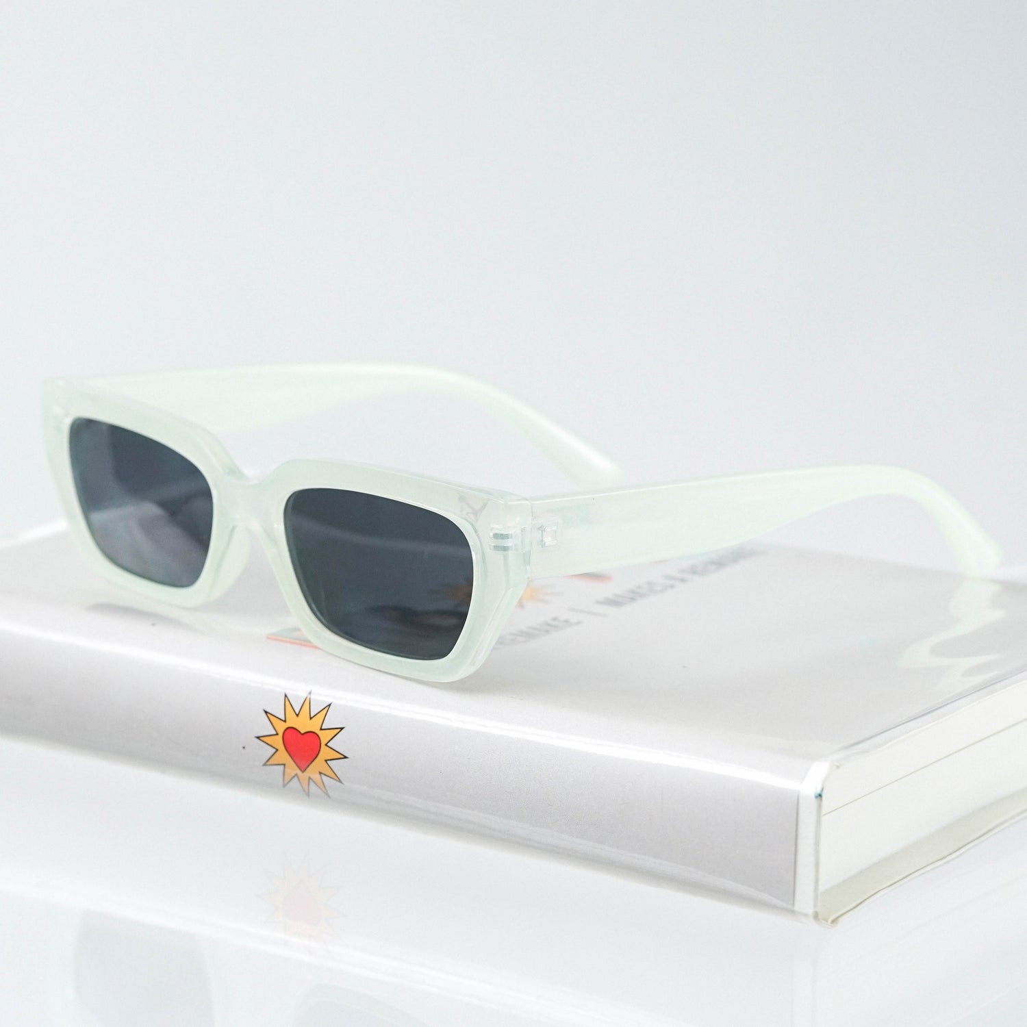 Sample 5537 - Recycled plastic sunglasses