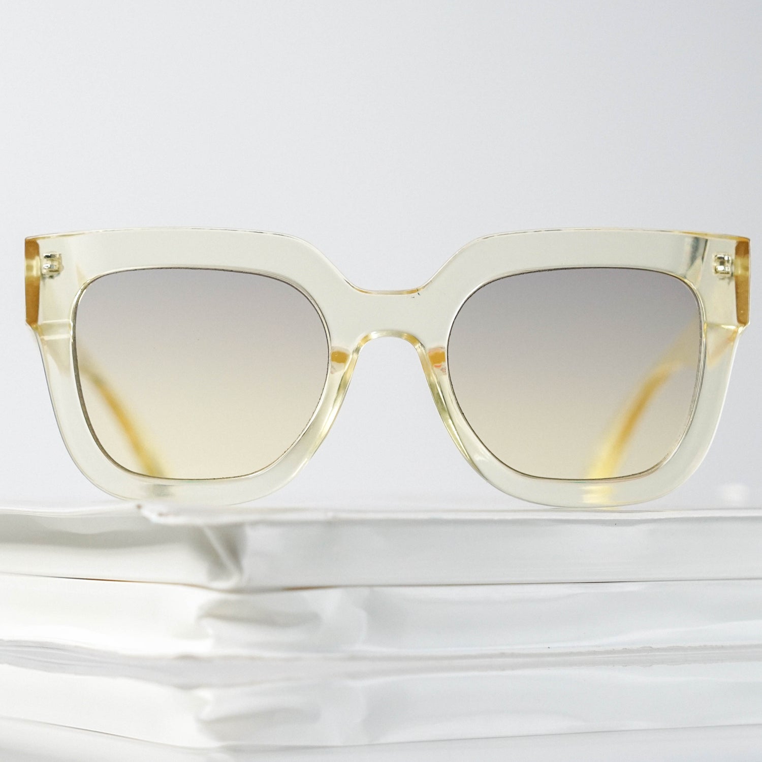 Sample 6654 - Recycled plastic sunglasses