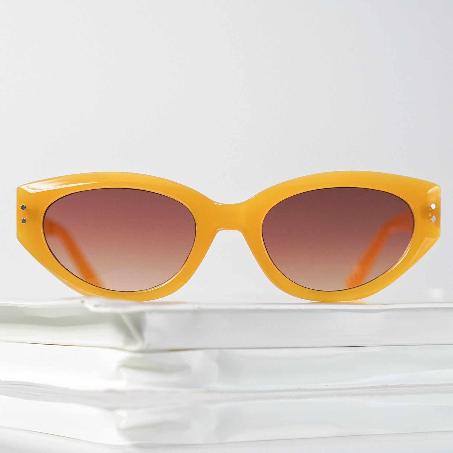 Sample 6690 - Recycled plastic sunglasses