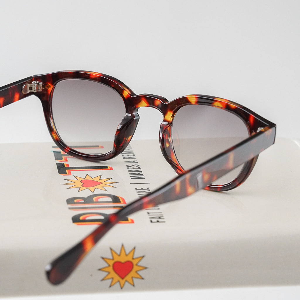 Ribotti Remake Baby unisex sunglasses – retro classic 90s style, tortoiseshell round wayfarer frame, tinted lenses 