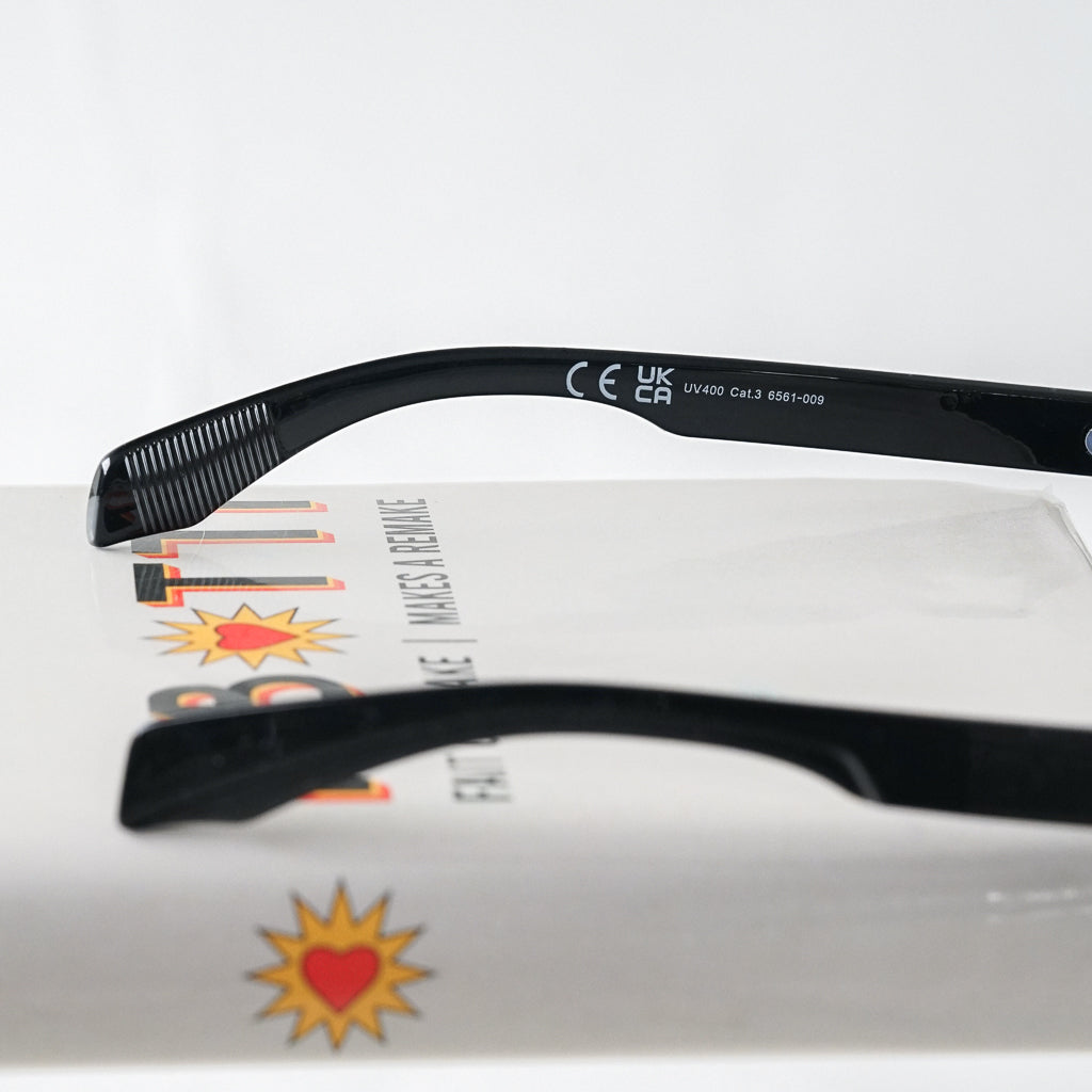 Ribotti Remake Casino Black unisex sunglasses - square wayfarer black frame, retro 90s style, gradient purple tinted lenses 