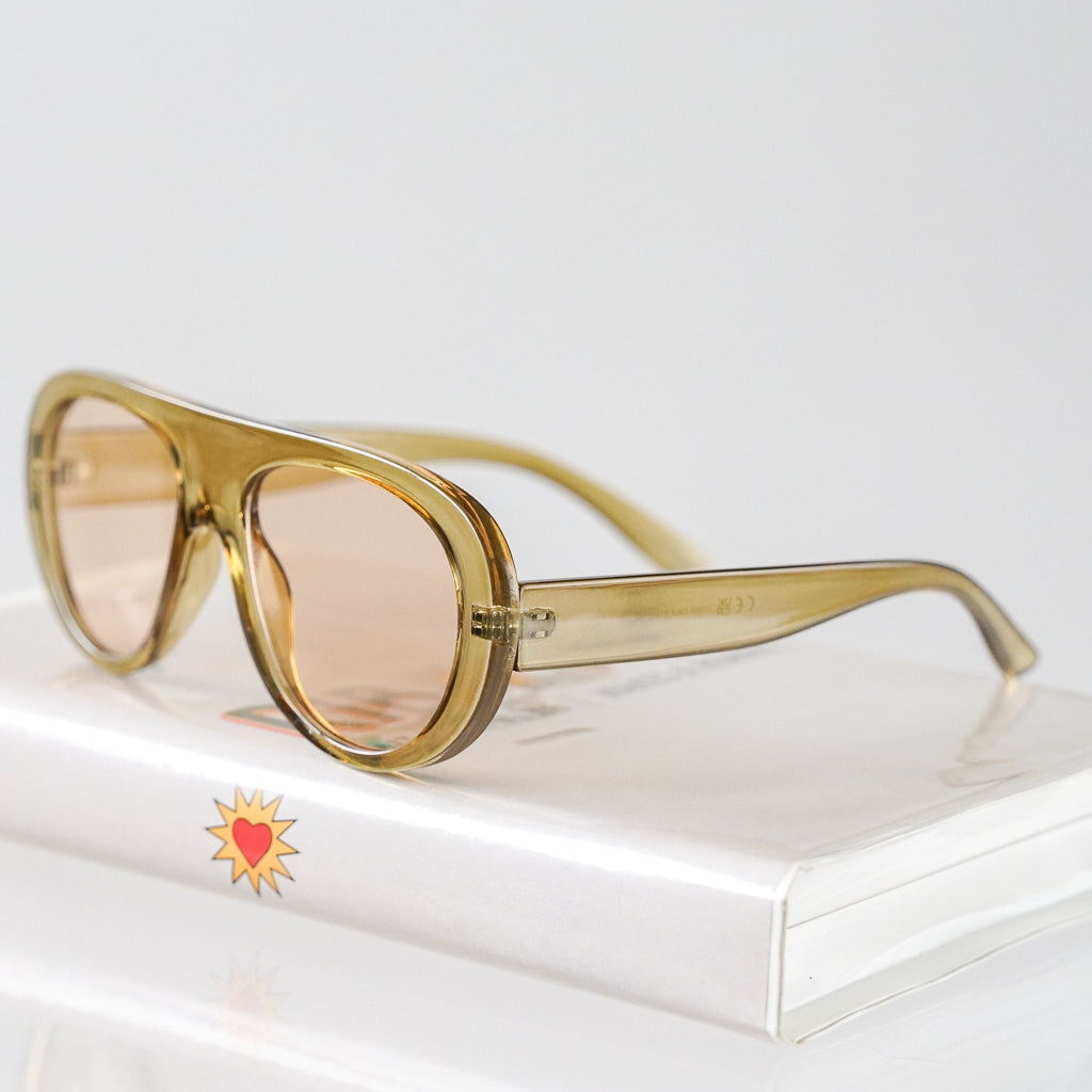 Ribotti Remake Racing Meryl unisex sunglasses - retro chic 90s style, round oversized gold clear frame, pink tinted lenses 