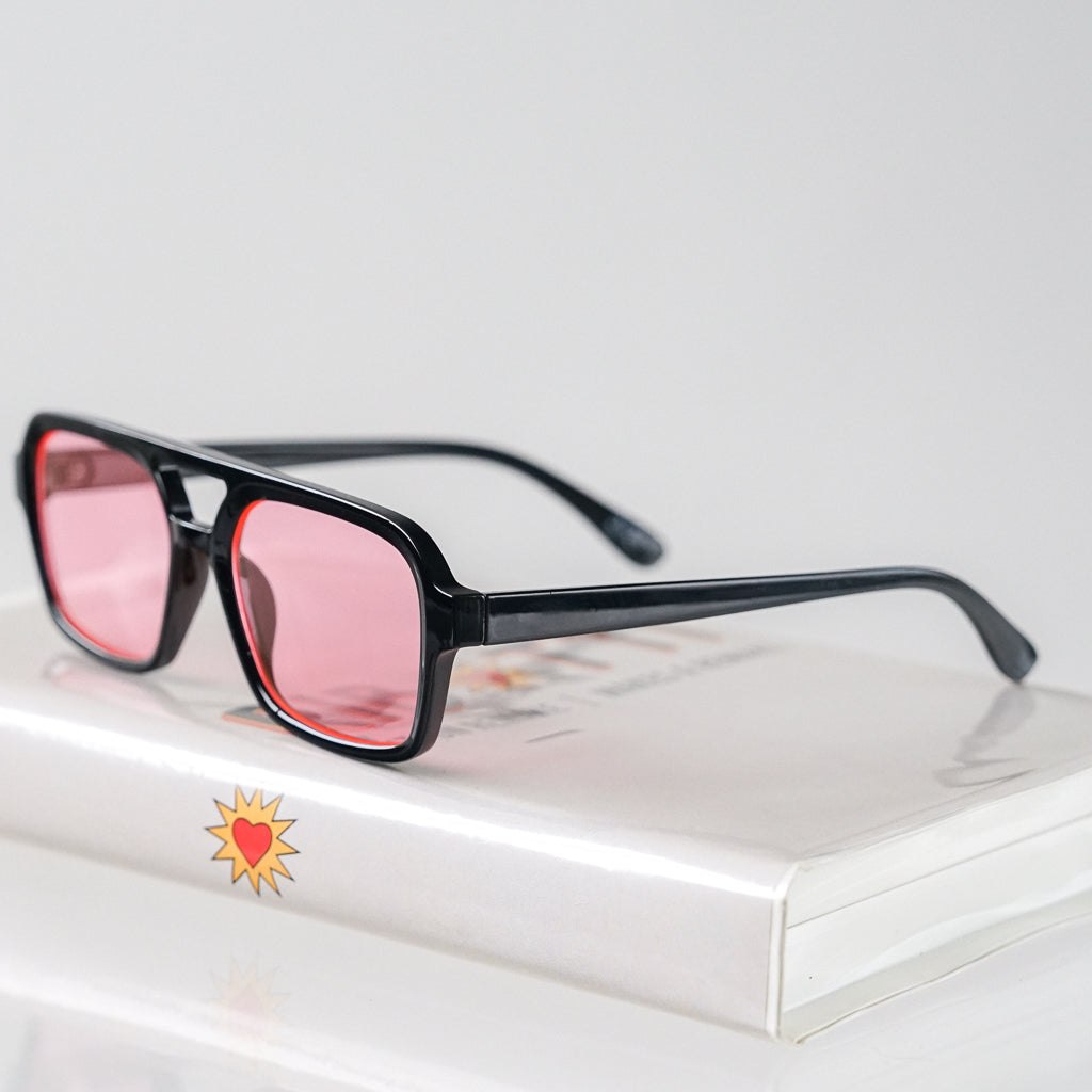 Ribotti Remake Pulp Mia unisex sunglasses - retro 90s style, aviator black frame, pink tinted lenses 