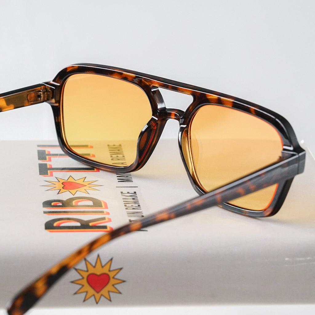 Ribotti Remake Pulp Pumpkin unisex sunglasses - retro 90s style, aviator tortoiseshell frame, orange tinted lenses 