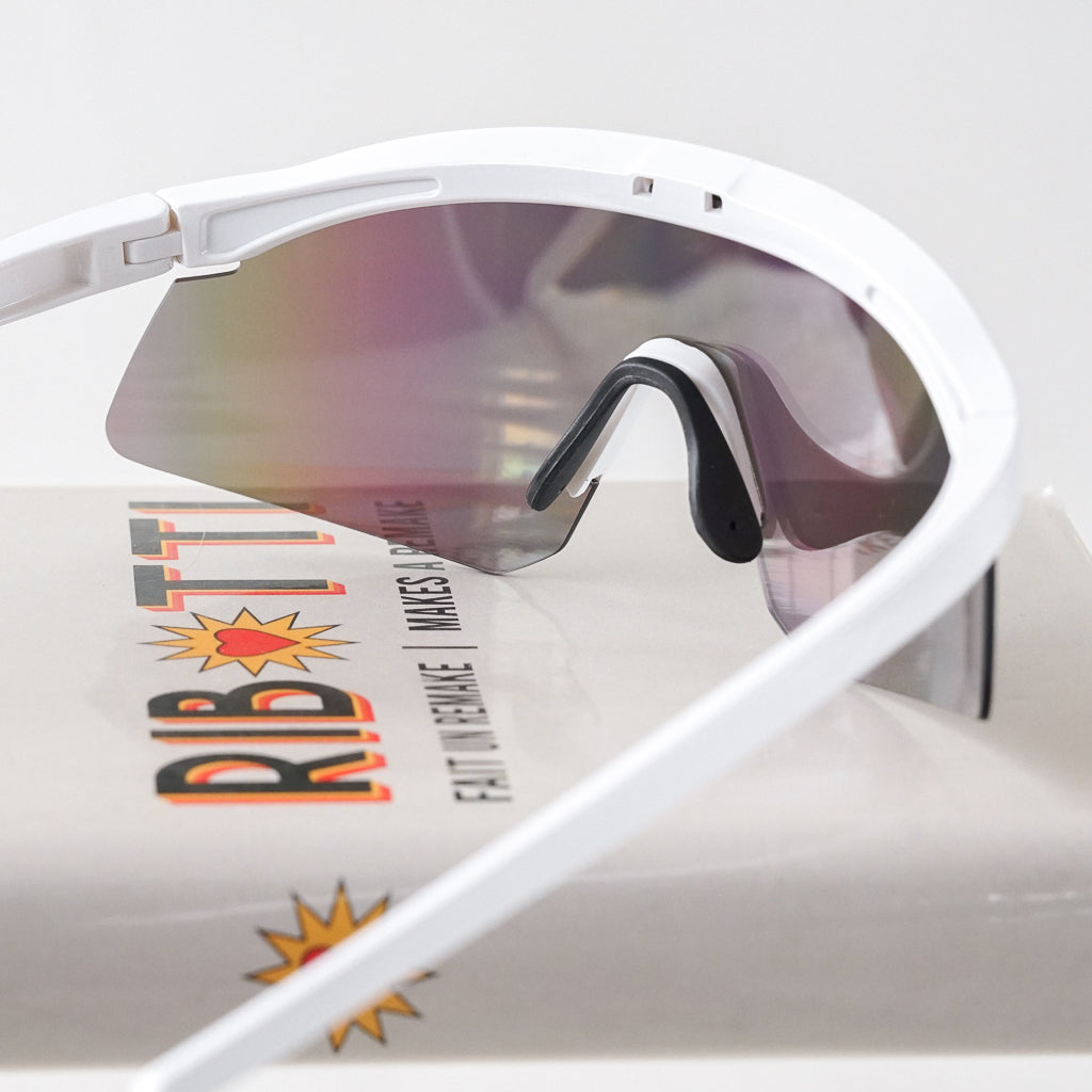 Ribotti Remake Racing Jacques unisex sunglasses – retro 90s sport style, white oversized frame, multicolor tinted mirror lenses 