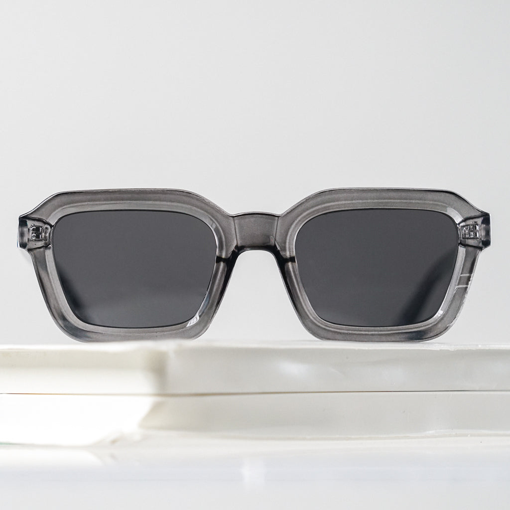 Ribotti Remake Road Trip Hal unisex sunglasses - vintage 90s style, grey square frame, grey tinted lenses 