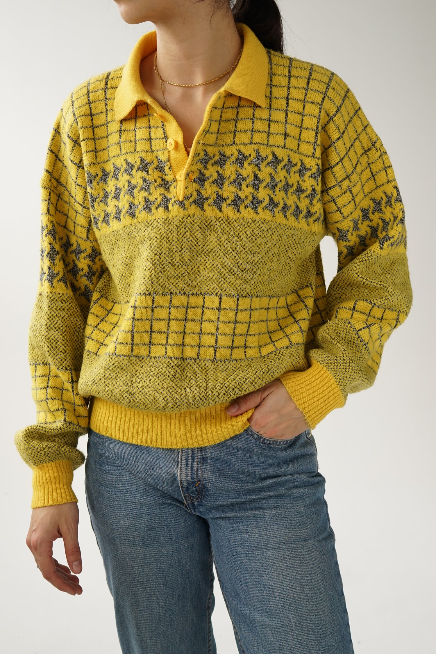 Cute yellow with patterns wool 30/60 vintage sweater size S