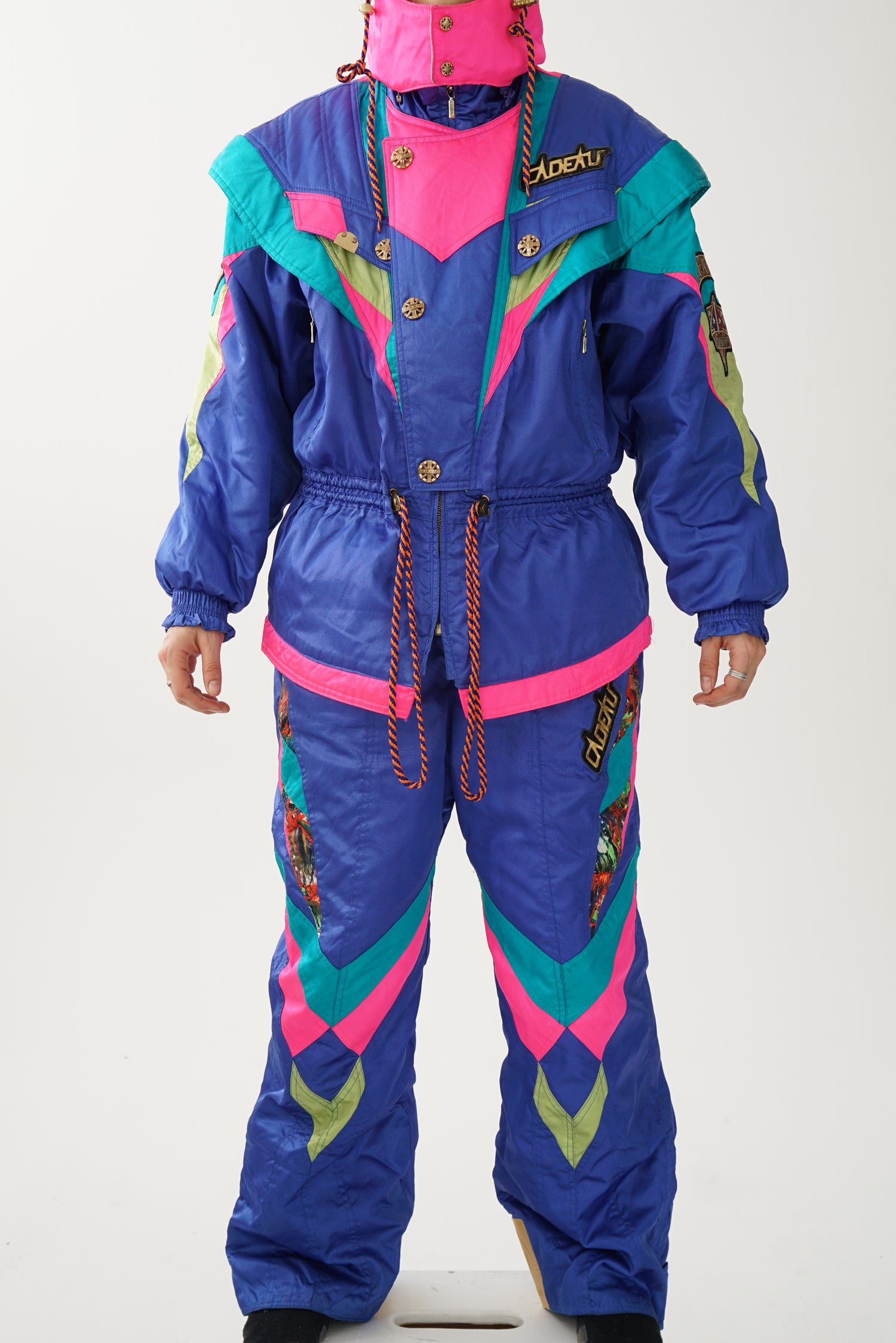 Extremely rare vintage two pieces Korean ski suit, metallic, neon and detailed snow suit for men size S-M