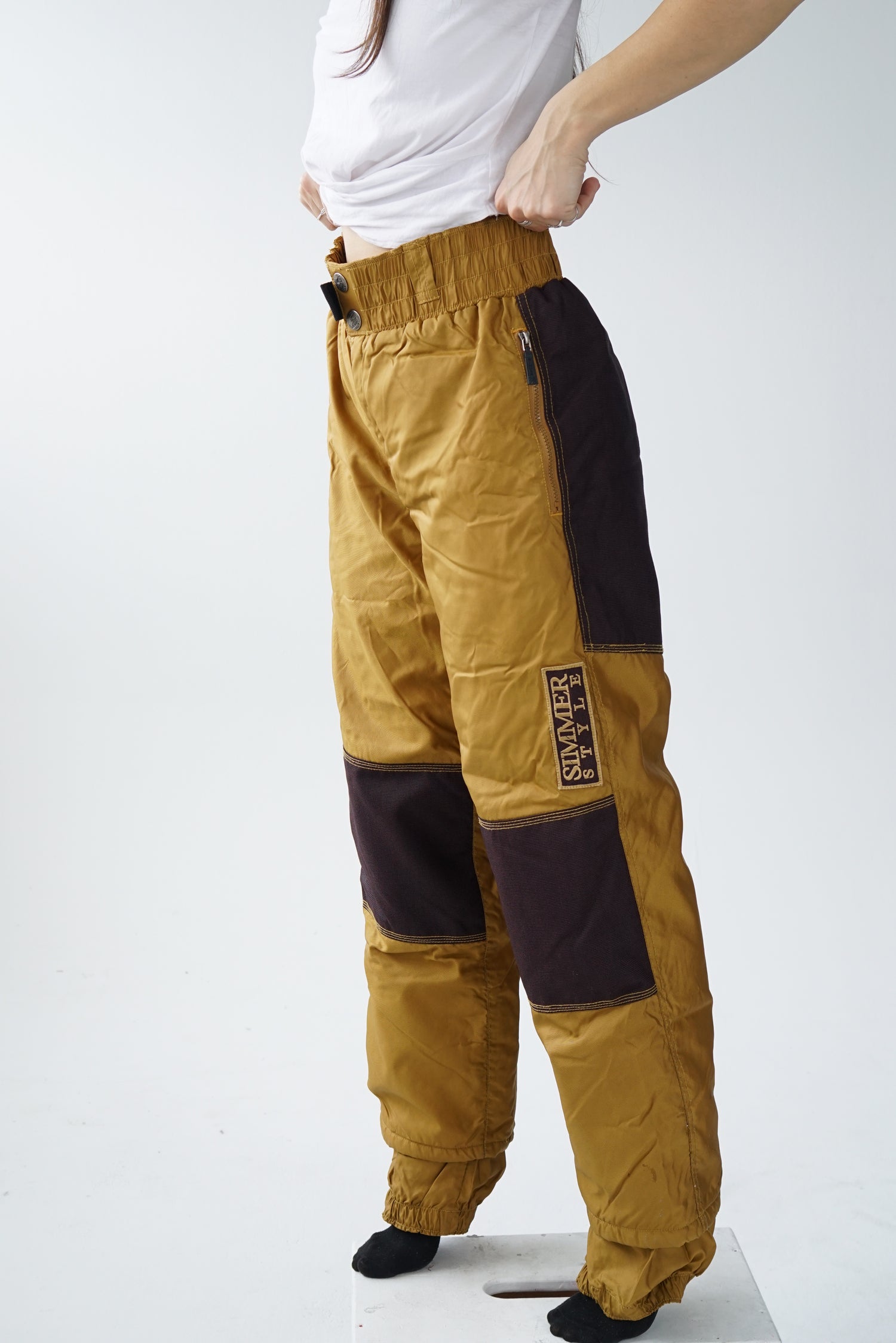 Vintage golden snow pants with patches unisex size S-M