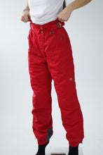 Load image into Gallery viewer, Vintage snow pants Descente red suede for women size 12 (M)
