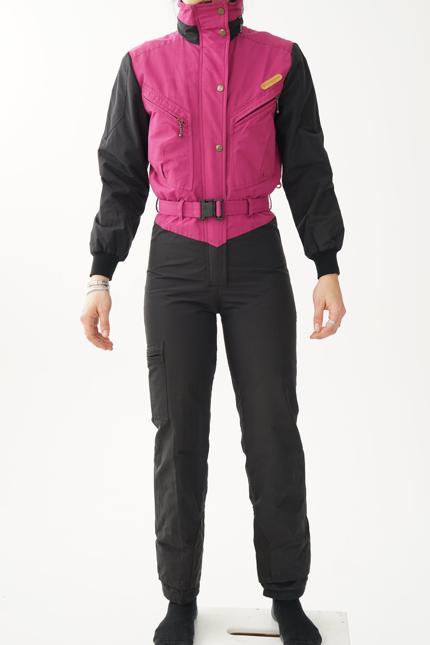 One piece Tenson ski suit, snow suit noir et rose hardshell pour femme taille 5/6 (XXS-XS)