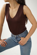 Load image into Gallery viewer, HKR Collection Camisole 90s brune taille M
