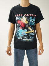 Load image into Gallery viewer, Concert Tee Brad Paisley
