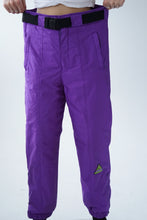 Load image into Gallery viewer, Vintage two-piece Joff ski suit, purple and green snow suit size 14 (M)
