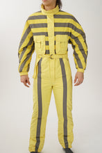 Charger l&#39;image dans la galerie, Fou one piece vintage Mistral ski suit, snow suit jaune et lignes grises pour femme taille 8 (S)
