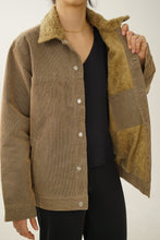 Load image into Gallery viewer, Corduroy jacket Private Member M
