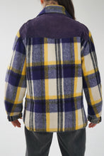 Charger l&#39;image dans la galerie, Manteau de laine vintage 60s tartan bleu et jaune Sportchief avec suède taille M-L
