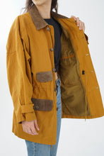 Load image into Gallery viewer, Manteau léger en suède et lin jaune moutarde Country Road pour homme taille S

