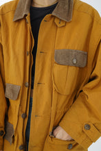 Load image into Gallery viewer, Manteau léger en suède et lin jaune moutarde Country Road pour homme taille S
