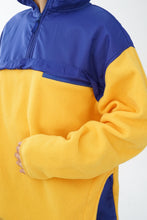 Charger l&#39;image dans la galerie, Polar vintage jaune avec nylon bleu royal taille M-L

