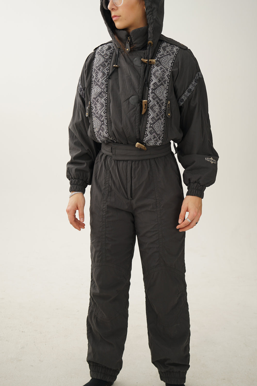 Vintage one piece Head ski suit, snow suit rétro super détaillé noir et gris T.10