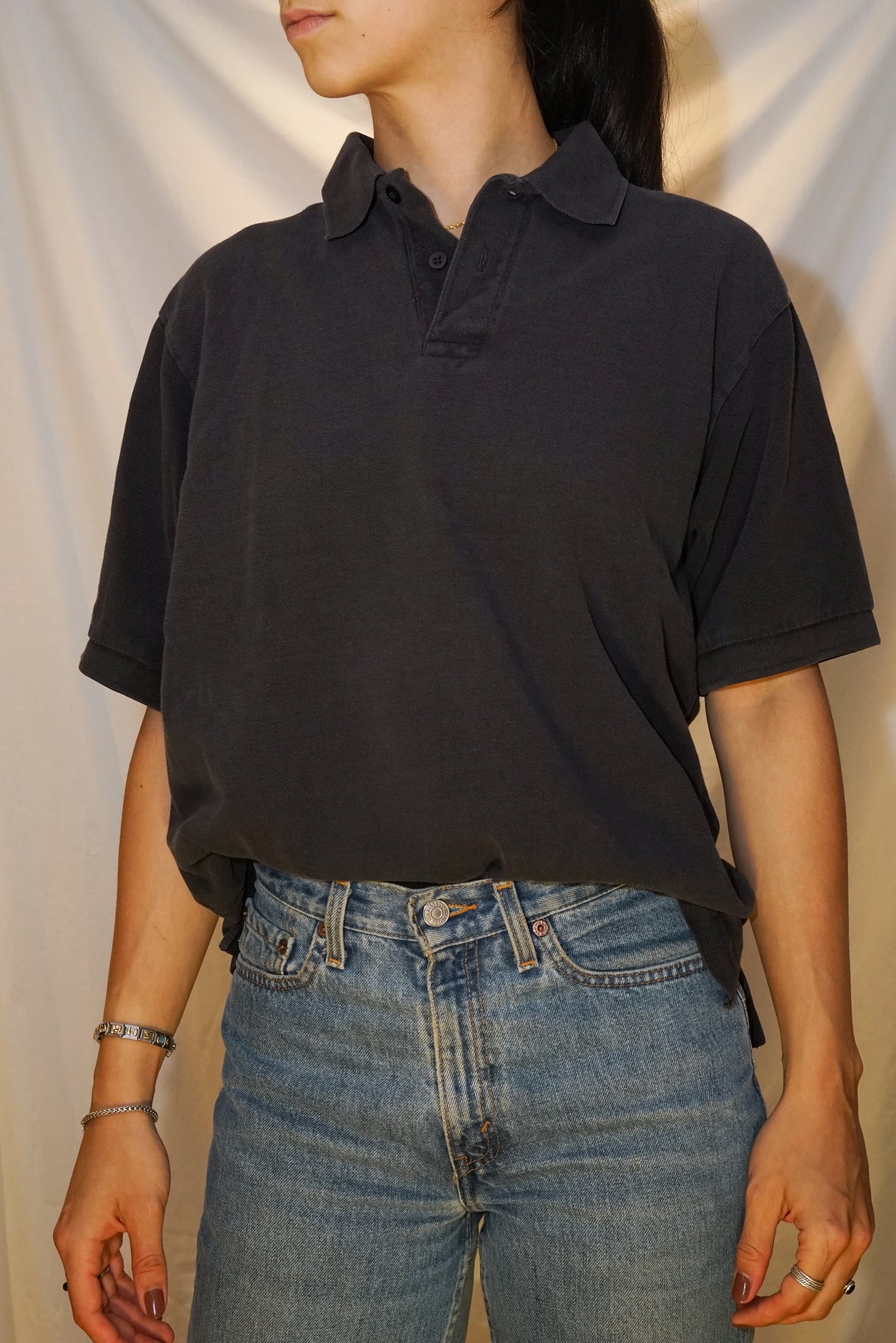 Chandail vintage polo à manche courte Simply Basic noir unisex taille M-L