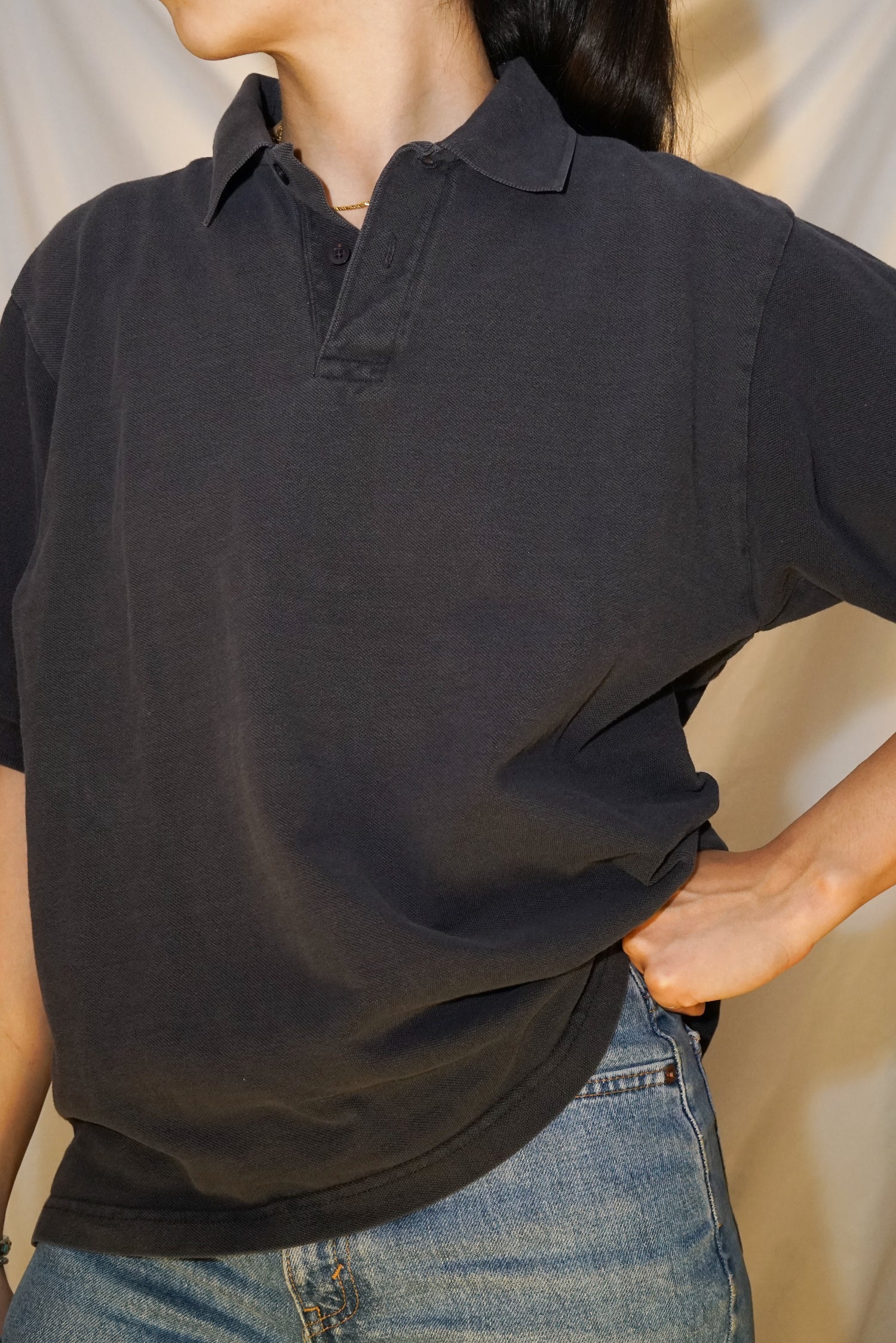 Chandail vintage polo à manche courte Simply Basic noir unisex taille M-L