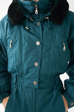 Charger l&#39;image dans la galerie, One piece Metropolis ski suit, snow suit vert forêt avec capuche pour femme taille 8 (S)
