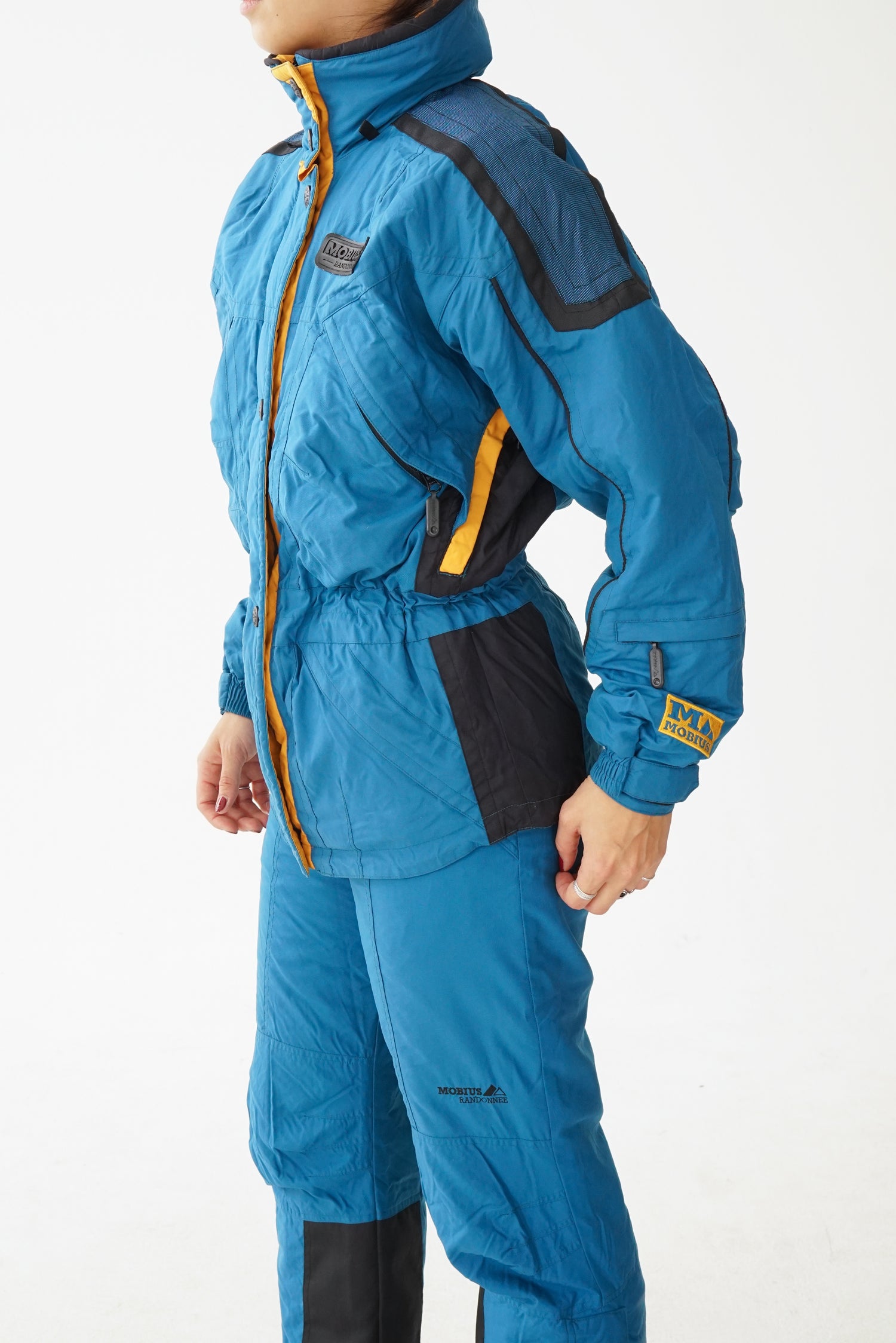 Habit de ski deux pièces Mobius, snow suit vintage bleu et jaune pour femme taille 6 (XS-S)