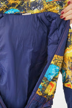 Load image into Gallery viewer, One piece vintage Pocopiano ski suit, snow suit bleu foncé et motifs jaunes unisexe taille XXS (ou enfant)
