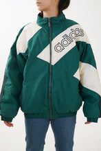 Load image into Gallery viewer, Manteau 90s Adidas vert et blanc unisexe taille L
