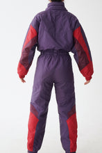 Charger l&#39;image dans la galerie, One piece Etirel ski suit, snow suit mauve à accent rouge pour femme taille 10 (S)
