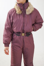 Charger l&#39;image dans la galerie, Ski suit CB Sport magenta avec fourrure pour femme taille 8 (S)
