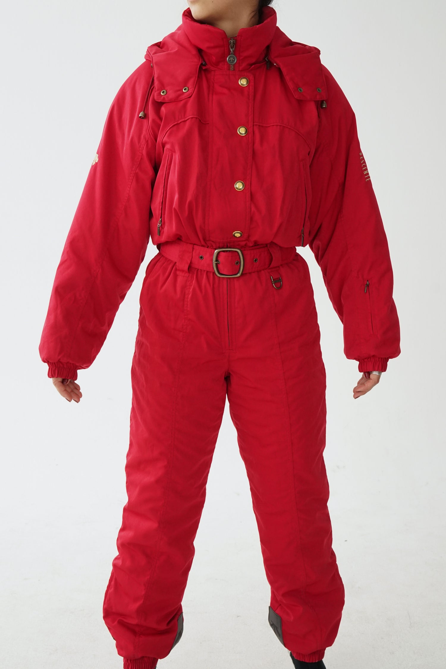 One piece vintage Descente ski suit, snow suit rouge satin pour femme taille 12 (M-L)
