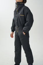 Load image into Gallery viewer, One piece vintage Kaos ski suit, snow suit noir avec mauve et jaune unisex taille 7-8 (XS-S)
