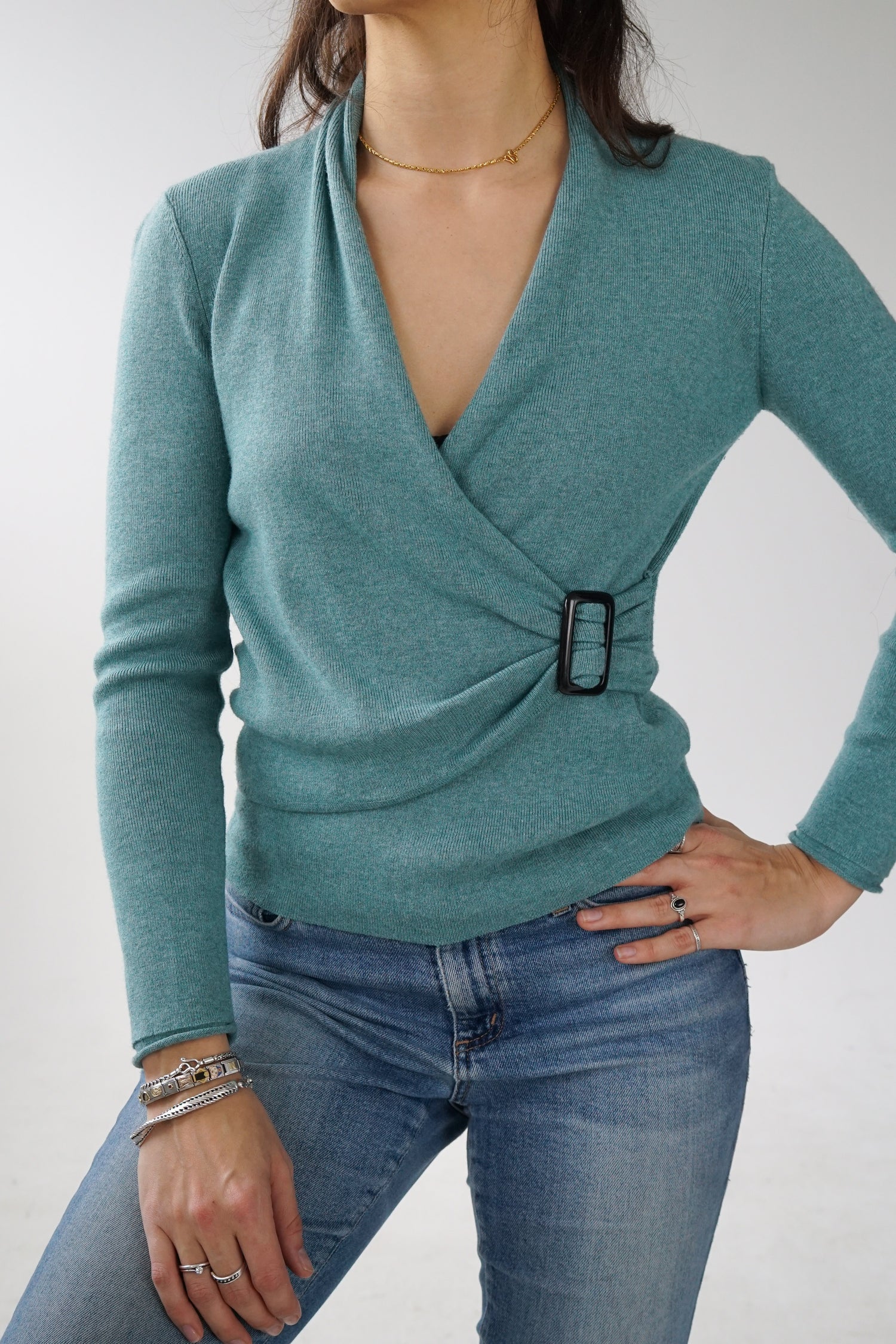 Alison Sheri haut manches longues tricot devant croisé en mélange de laine turquoise S-M