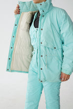 Load image into Gallery viewer, Habit de neige en duvet deux pièces Frimas, snow suit turquoise pour femme taille S-M
