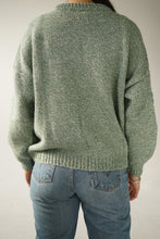 Load image into Gallery viewer, Very soft handmade knit in light green
