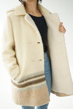 Charger l&#39;image dans la galerie, Manteau long vintage en laine fait au Canada
