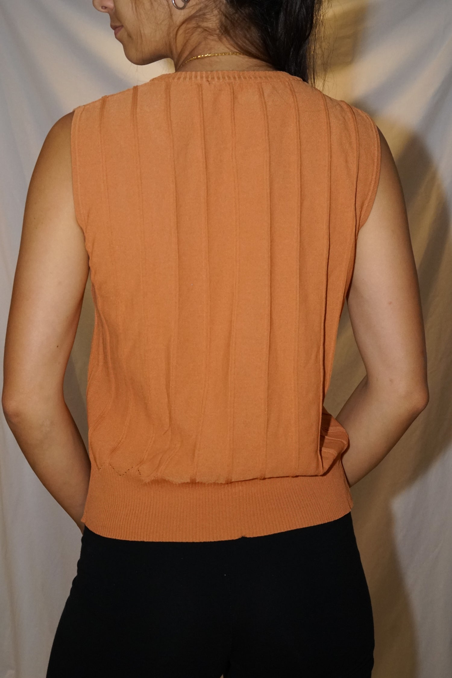 Haut sans manche vintage orange brûlé et lignes taille S-M