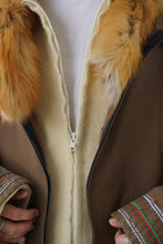 Charger l&#39;image dans la galerie, Parka Inuit en laine vintage fait à la main unisex taille M-L
