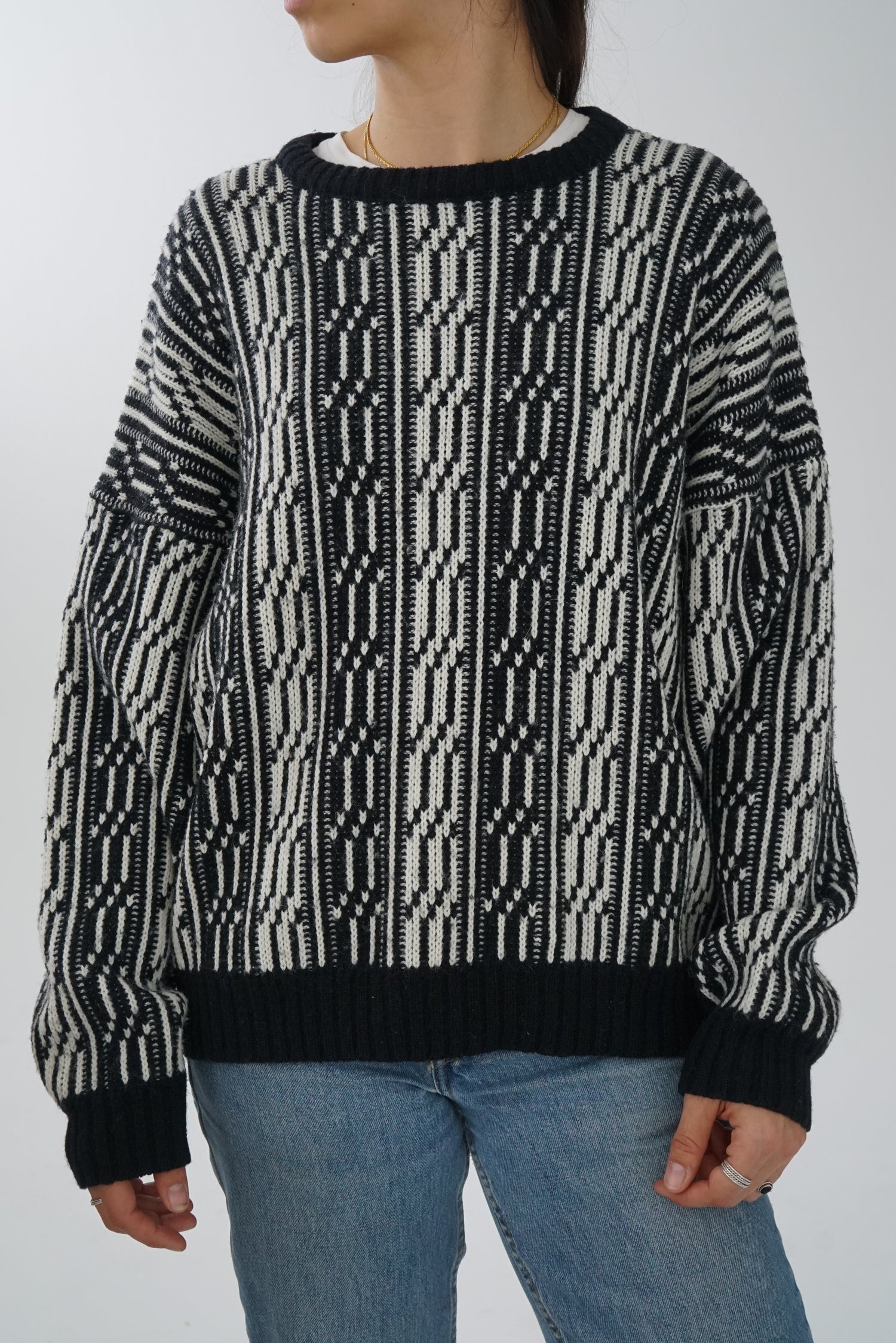 Chandail vintage Cooper blanc et noir unisex taille M