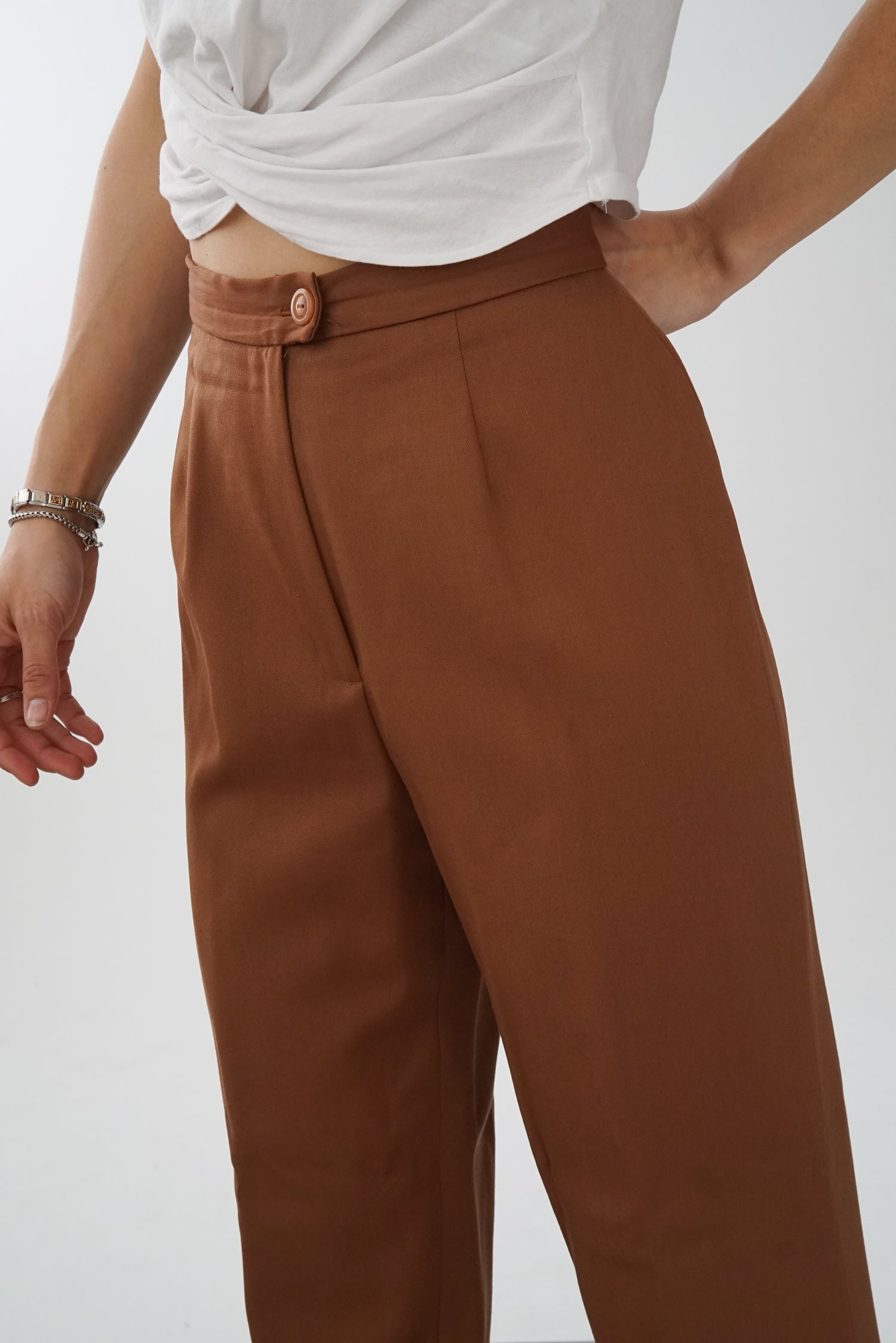 Pantalon classique brun clair en laine avec doublure Looks Collection taille M