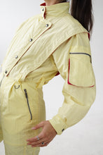 Charger l&#39;image dans la galerie, One piece ski suit Kaelin jaune, snow suit vintage pour femme taille 8 (S)
